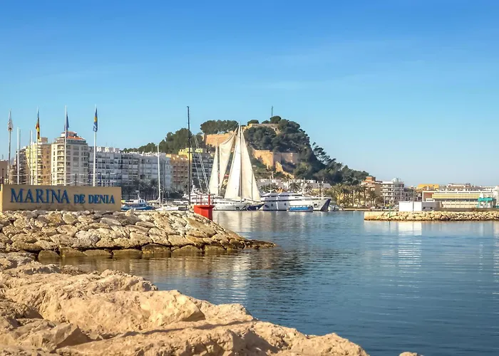 Pet Friendly In With Kitchen 別荘