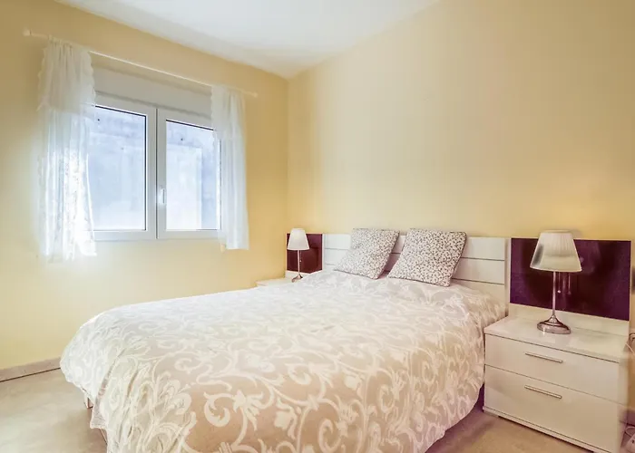 Σπίτι διακοπών Pet Friendly In With Kitchen