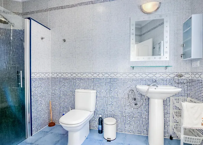 Pet Friendly In With Kitchen Denia